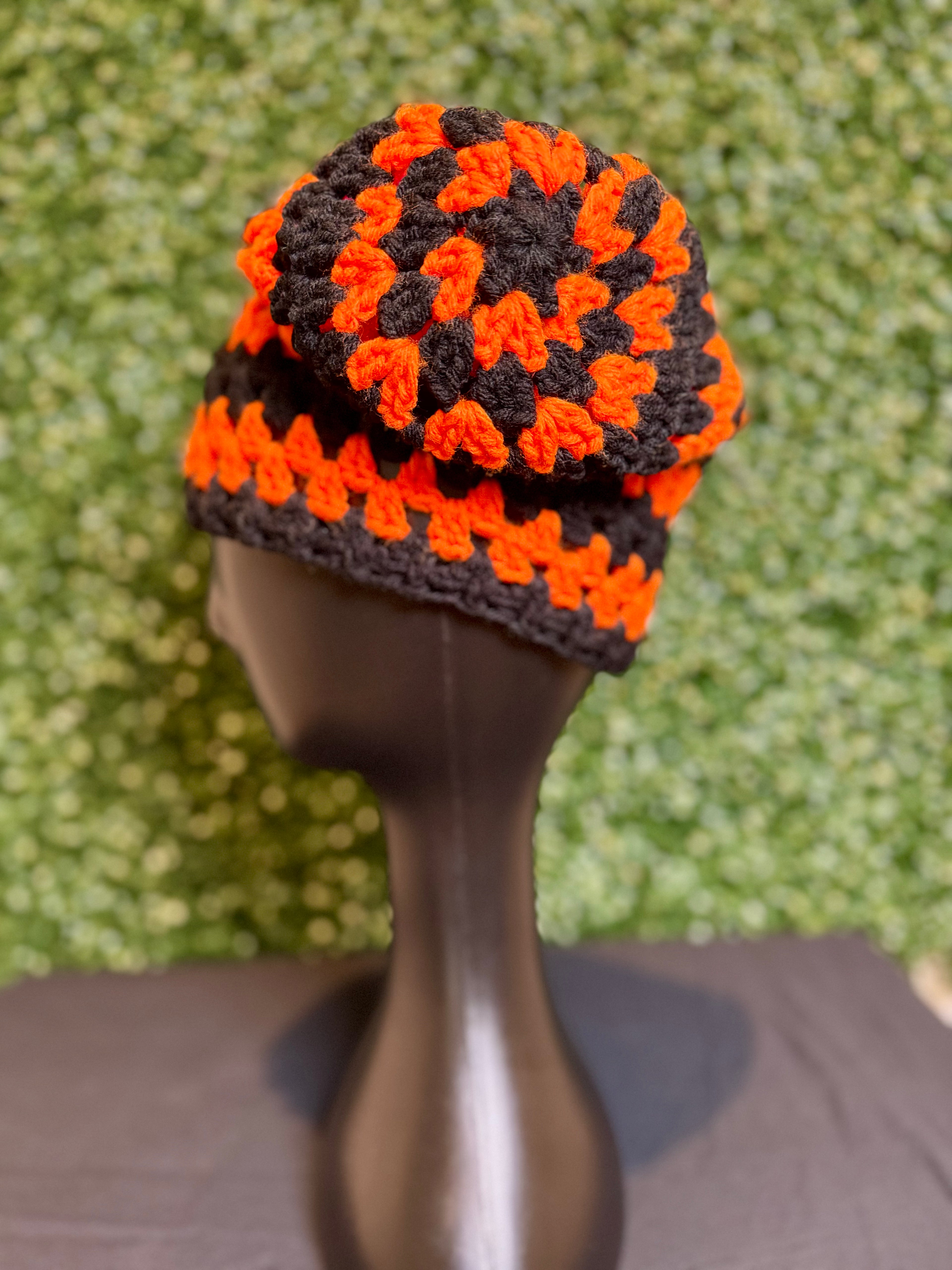 "Jack-O-lantern" slouch beanie